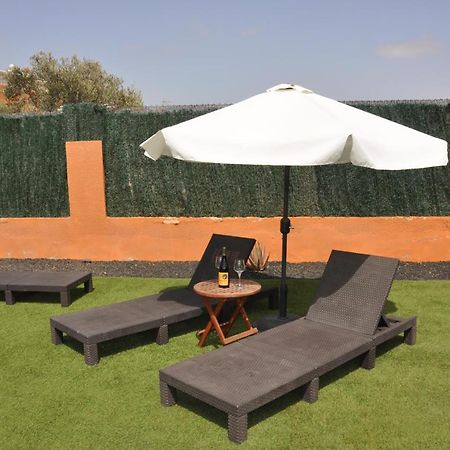 Eco Villa White Suite With Climatized Pool 칼레타데푸스테 외부 사진