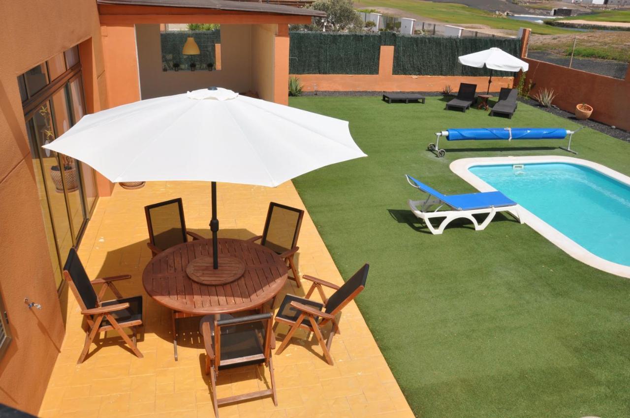 Eco Villa White Suite With Climatized Pool 칼레타데푸스테 외부 사진