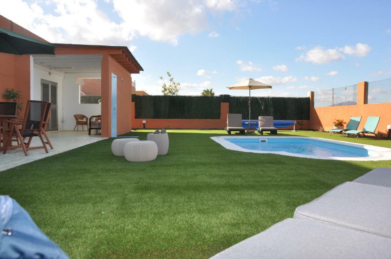 Eco Villa White Suite With Climatized Pool 칼레타데푸스테 외부 사진