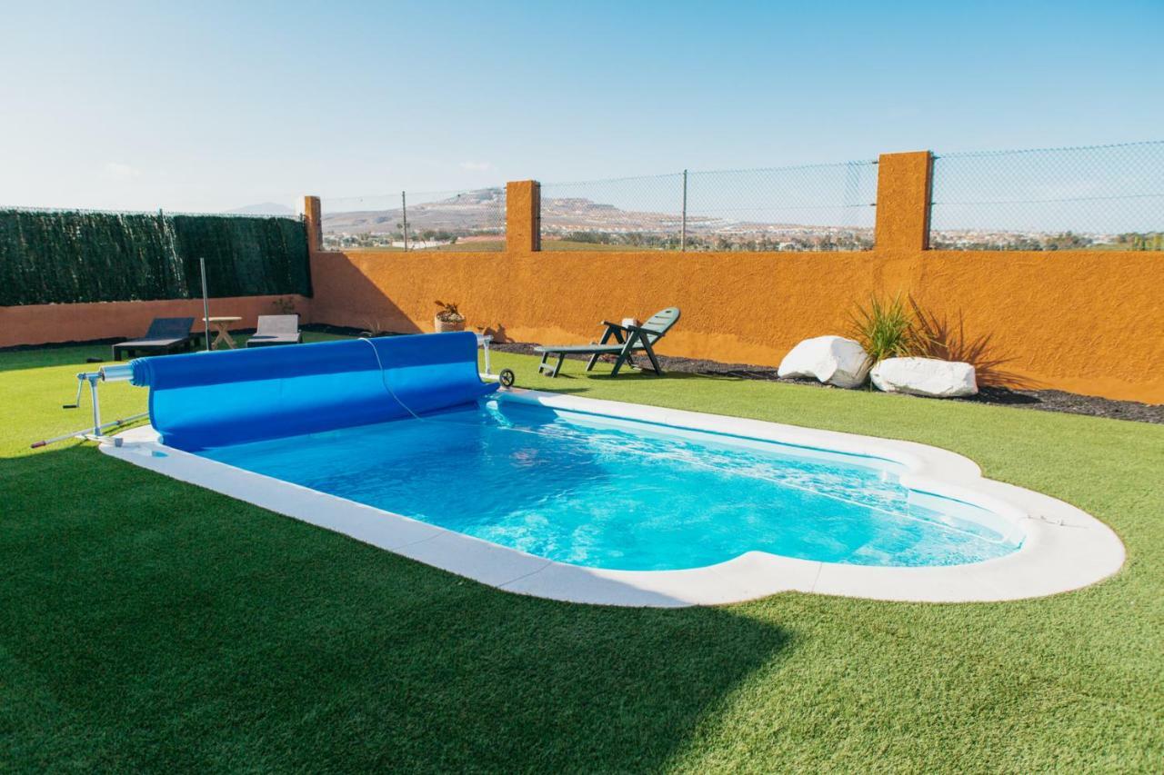 Eco Villa White Suite With Climatized Pool 칼레타데푸스테 외부 사진