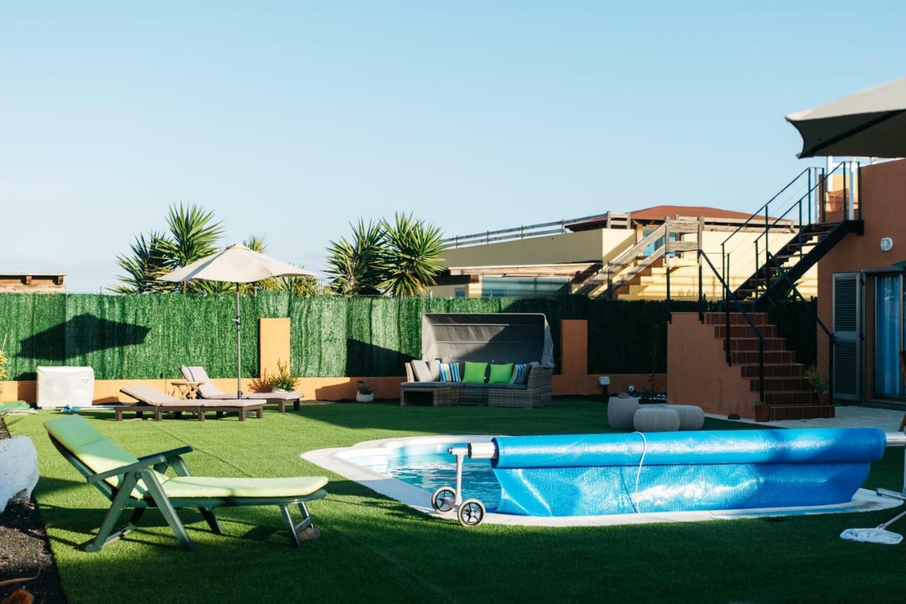 Eco Villa White Suite With Climatized Pool 칼레타데푸스테 외부 사진