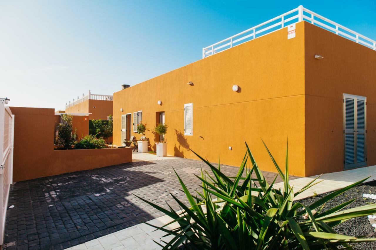 Eco Villa White Suite With Climatized Pool 칼레타데푸스테 외부 사진